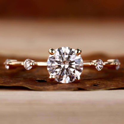 round lab grown diamond ring