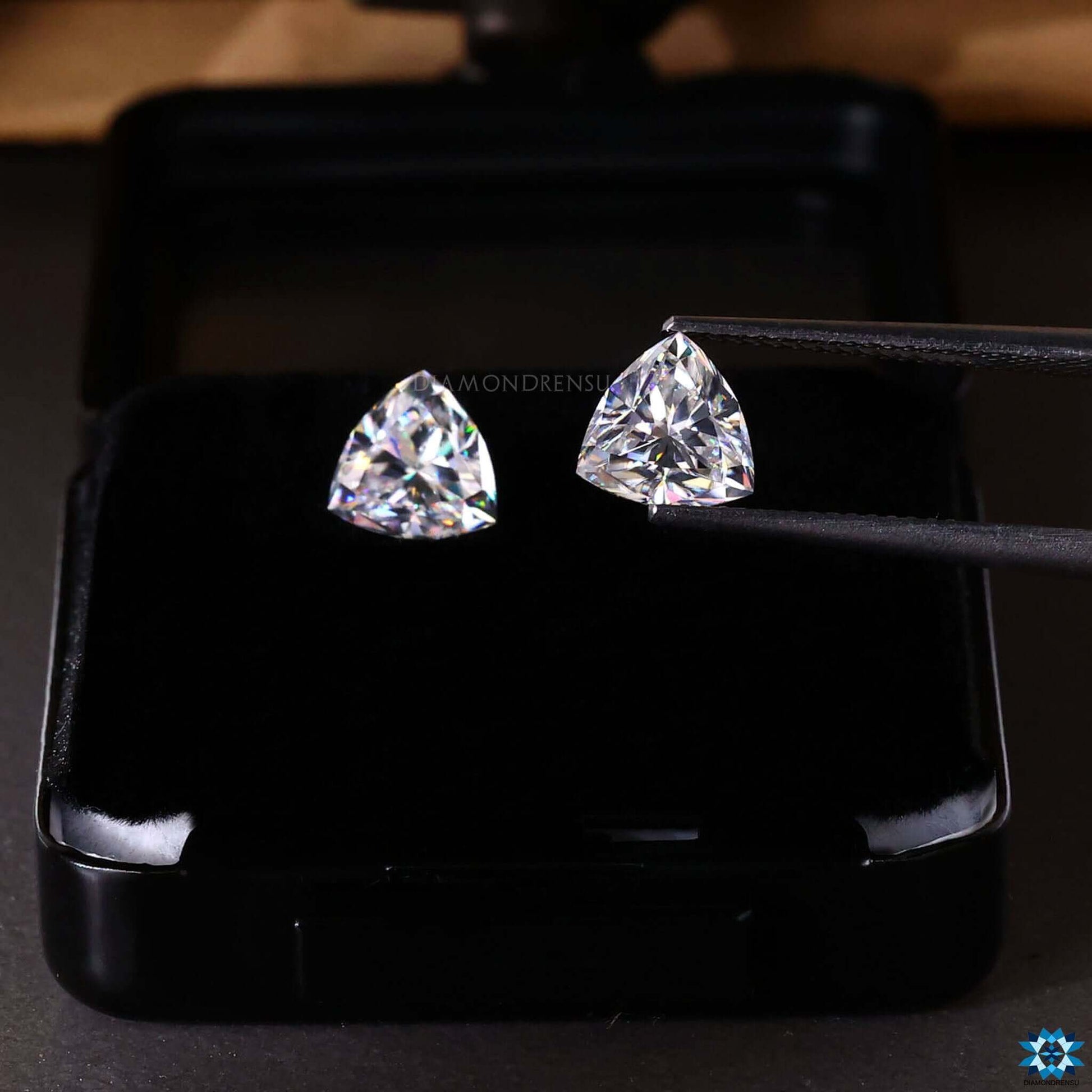 loose moissanite pair