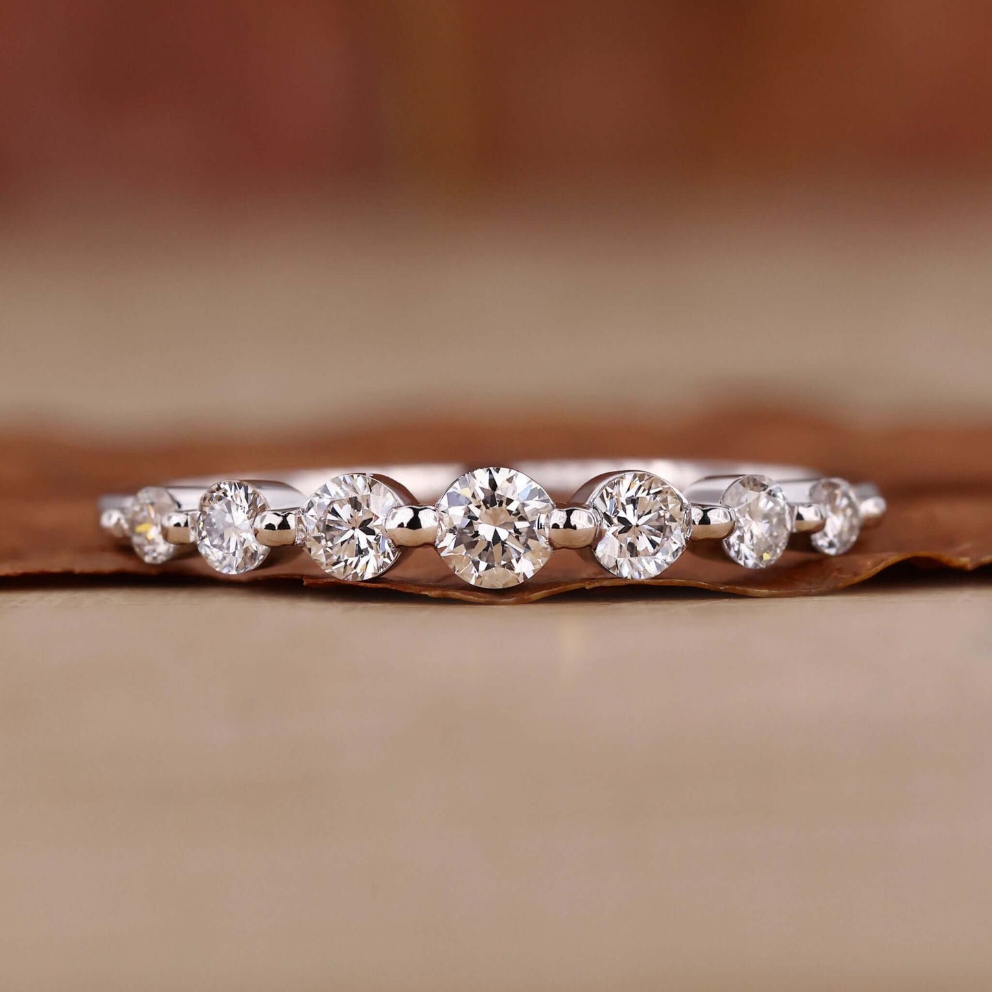 round diamond band