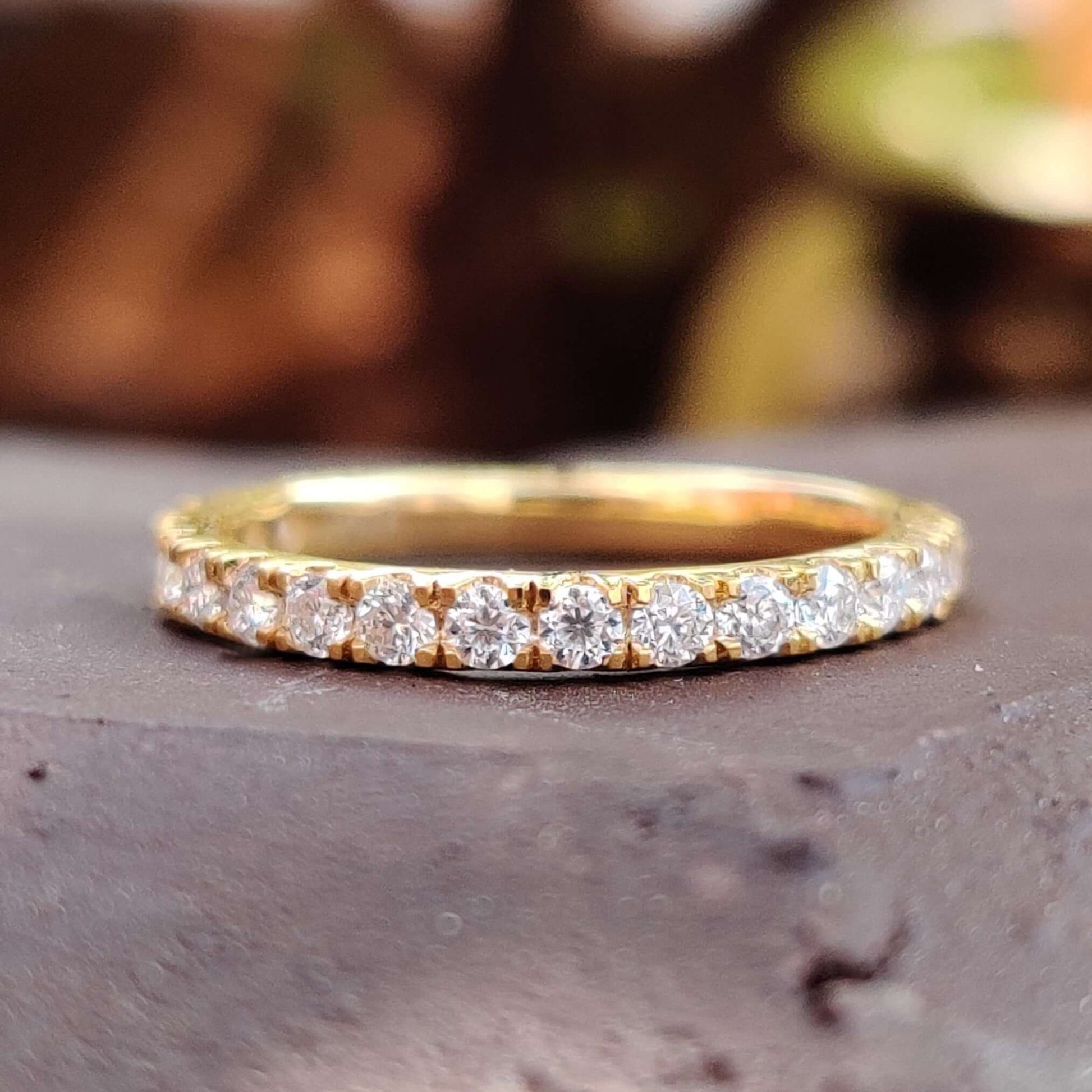 round cut moissanite band - diamondrensu