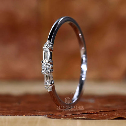 baguette cut diamond band