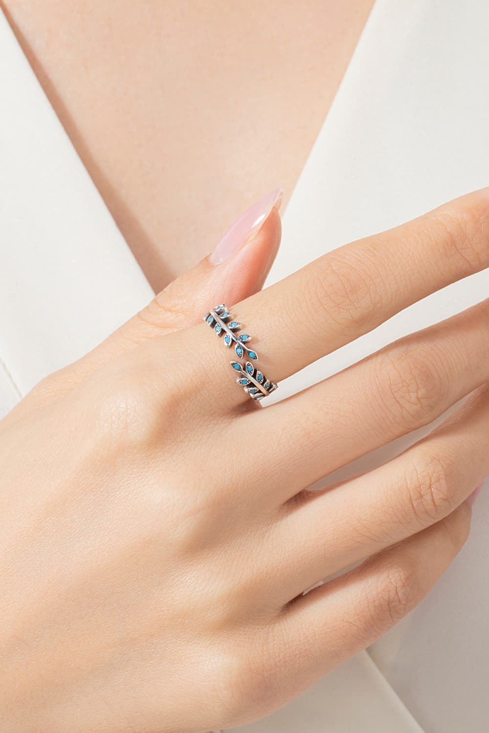 925 Sterling Silver Leaf Shape Artificial Turquoise Bypass Ring