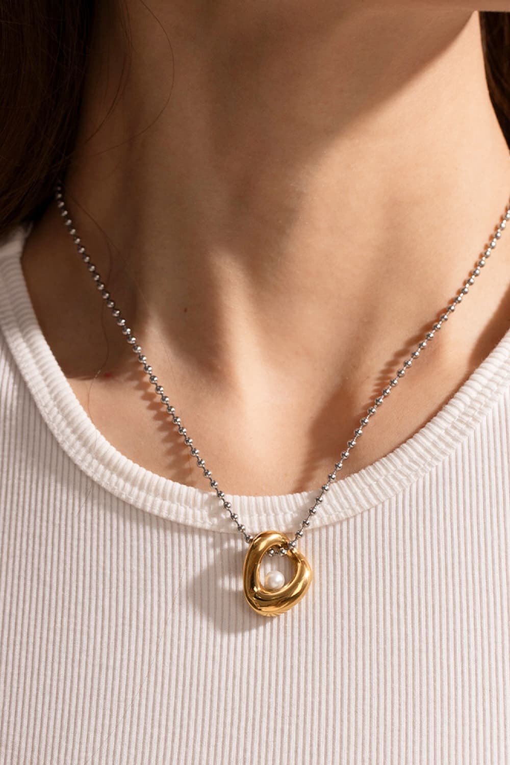 18K Gold-Plated Synthetic Pearl Peandant Necklace