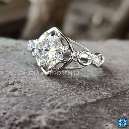 octagon cut moissanite ring - diamondrensu