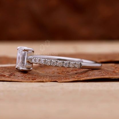 emerald cut diamond engagement ring