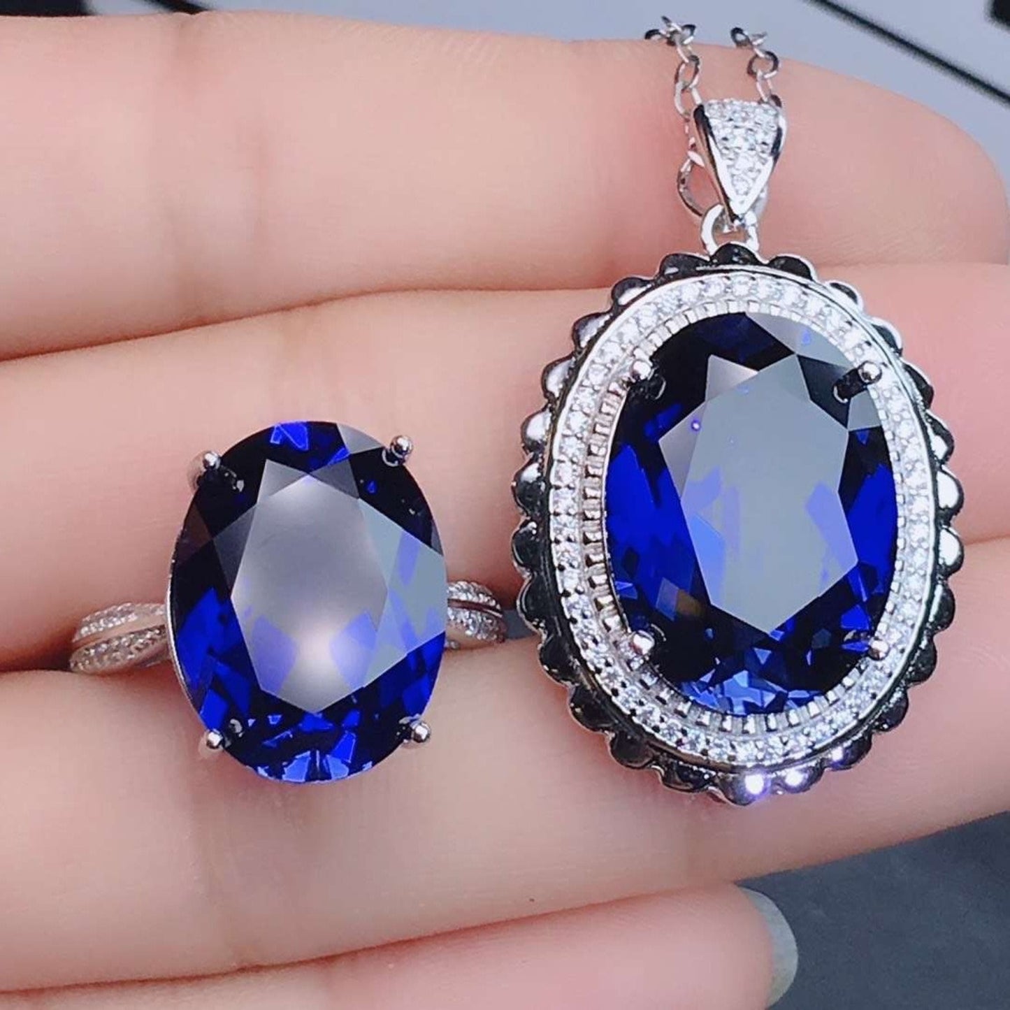 Platinum-Plated Zircon Pendant Necklace