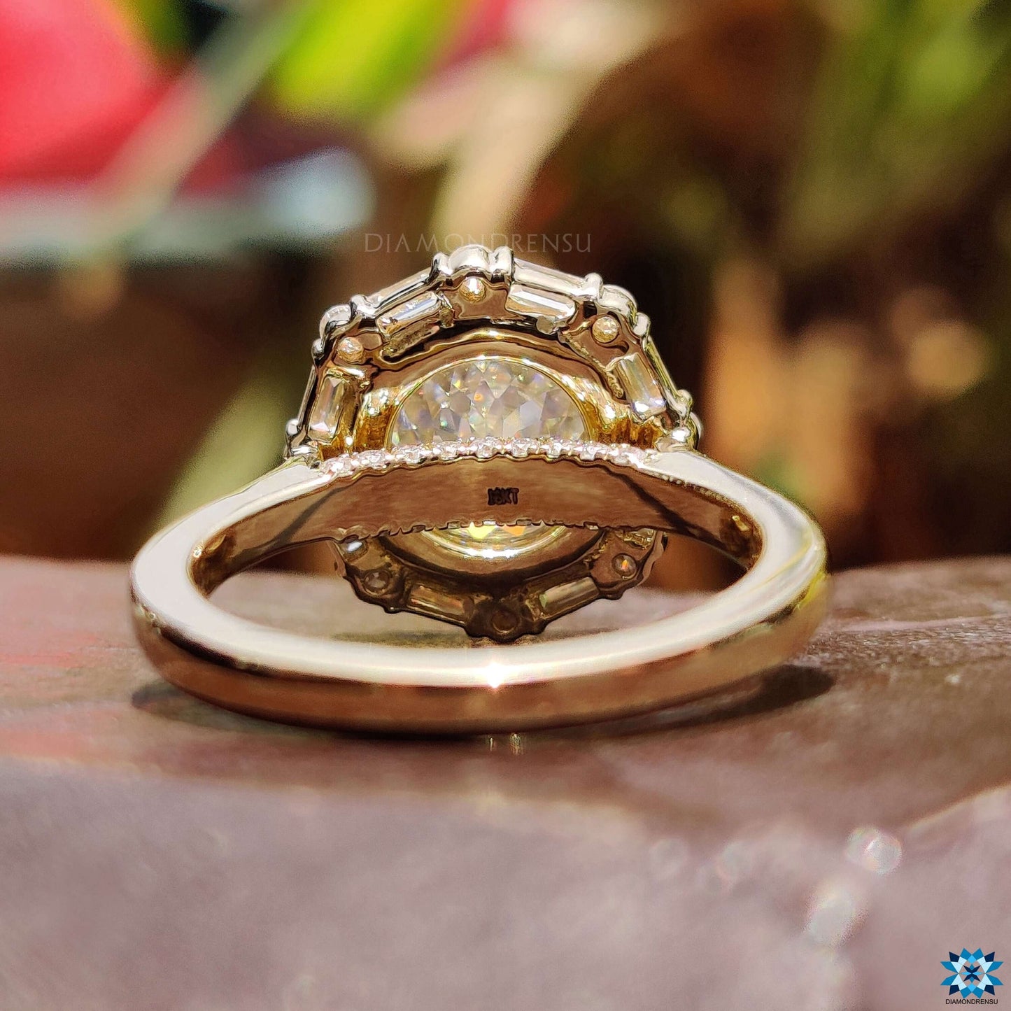 vintage style engagement ring - diamondrensu