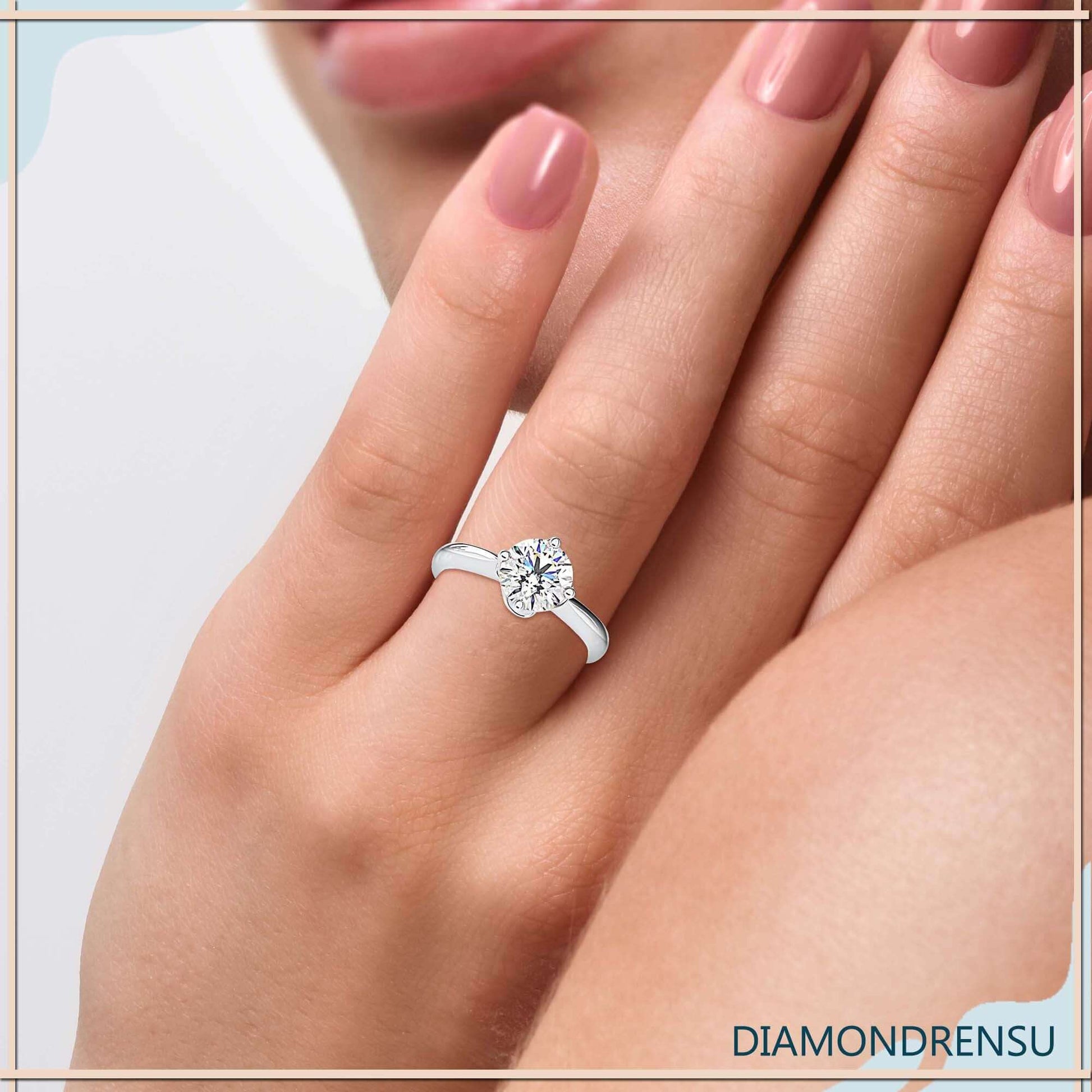 Elegant round gold diamond ring with lab grown diamond.