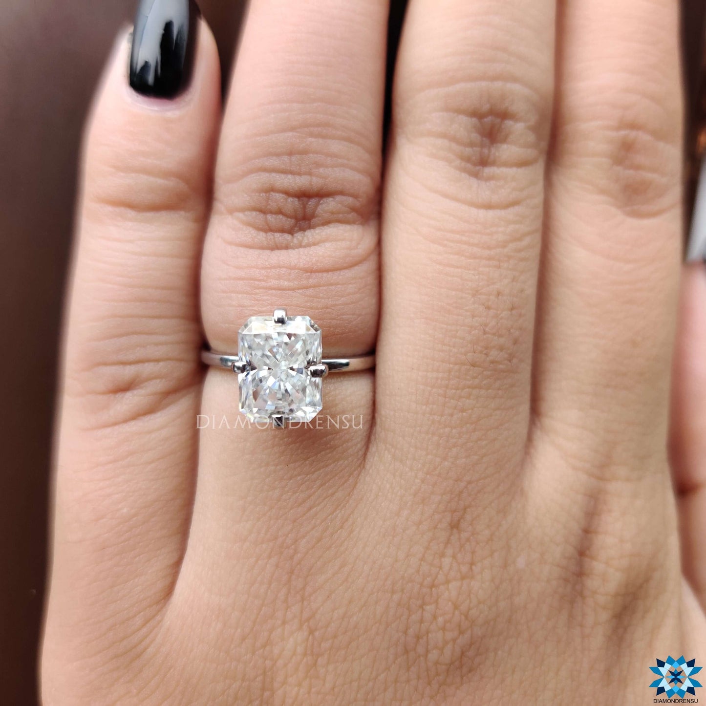 best moissanite engagement rings