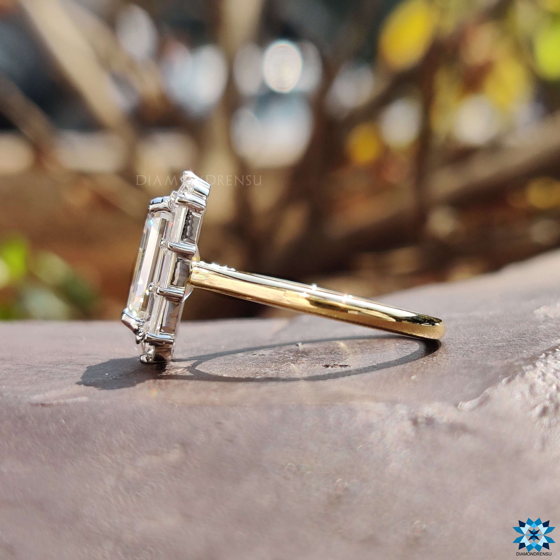 emerald cut moissanite ring - diamondrensu