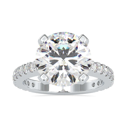 Round diamond engagement ring with 2 carat round diamond ring in a 4 prong setting.
