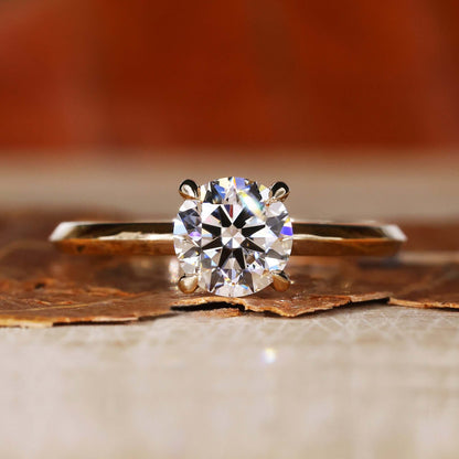 0.92 CT Round Lab Grown Diamond Solitaire Engagement Ring